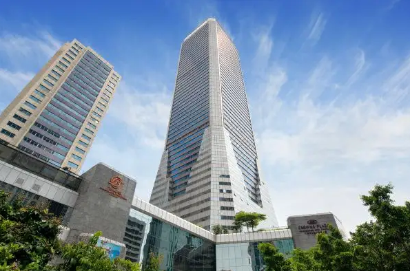 越秀区中心皇冠假日酒店诚聘康乐中心服务员（短期，只招女性）